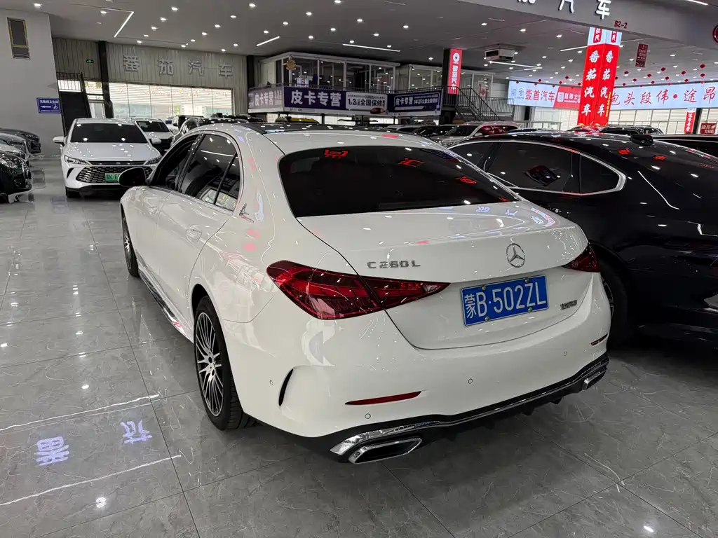 Mercedes-Benz C-Class — миниатюра 6