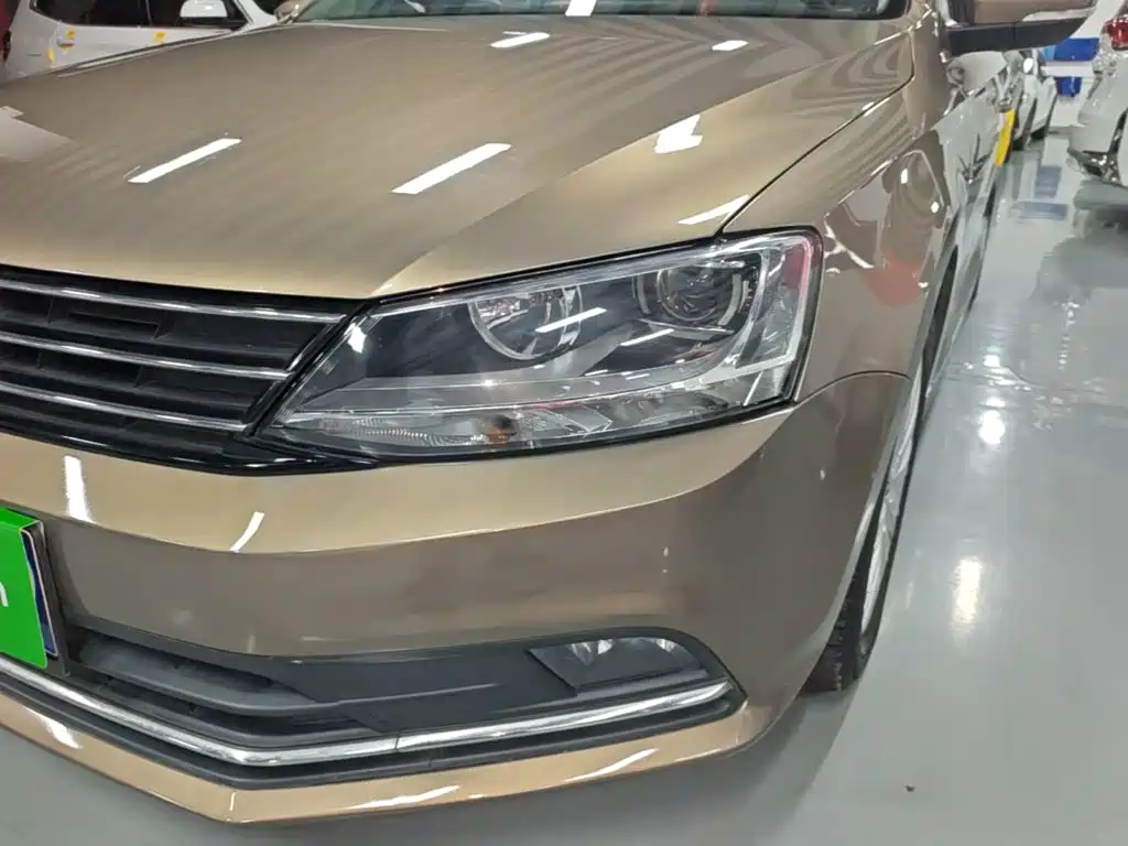 Volkswagen Sagitar — миниатюра 24