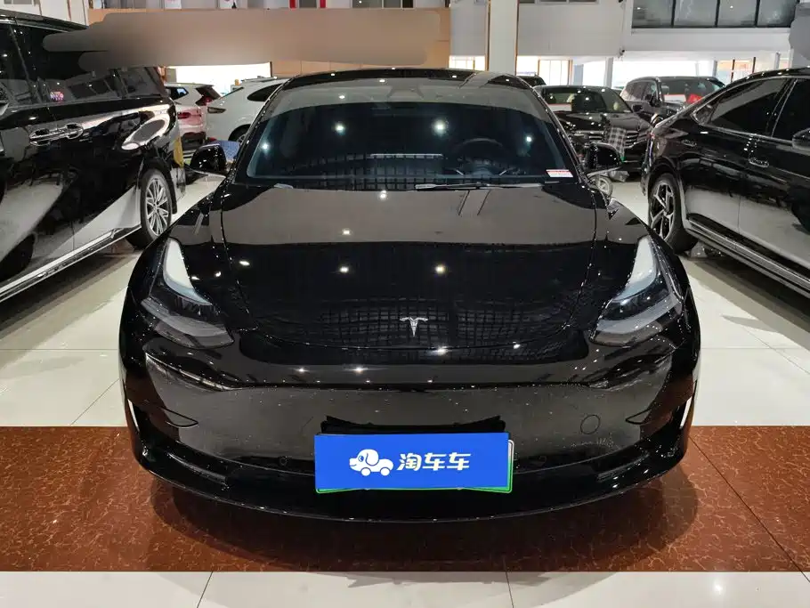 Tesla Model 3 — миниатюра 2