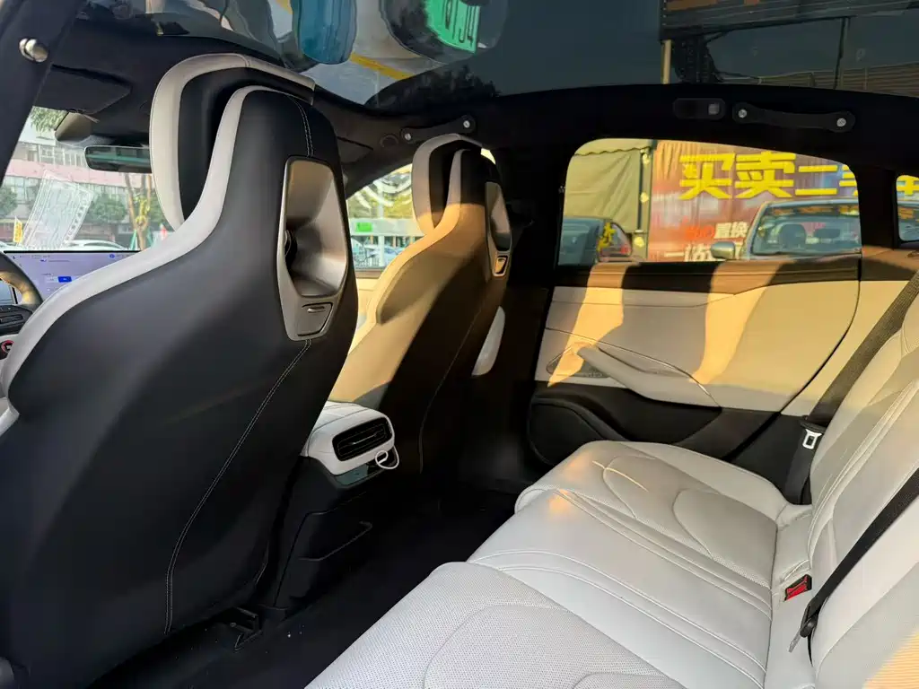 XIAOMI CAR XIAOMI SU7