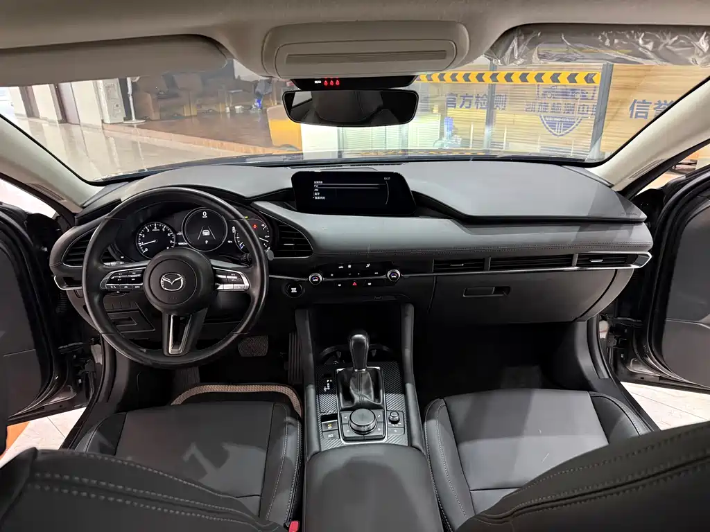 Mazda 3 Axela — миниатюра 12