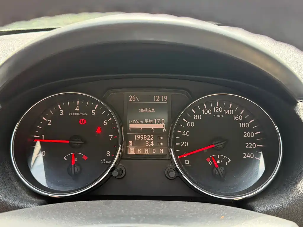 Nissan Qashqai — миниатюра 11