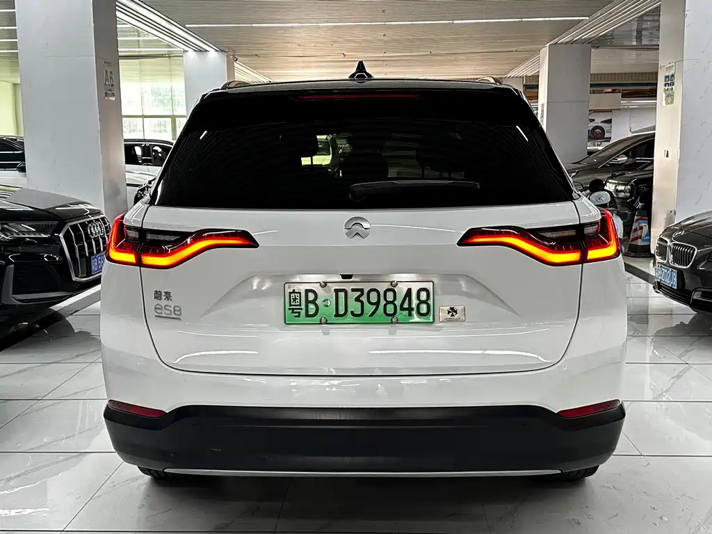 NIO ES8 — миниатюра 13