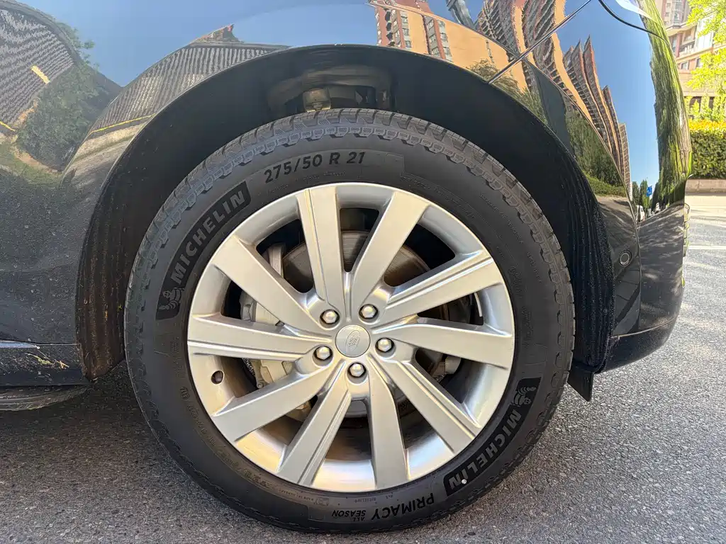 Land Rover Range Rover — миниатюра 7