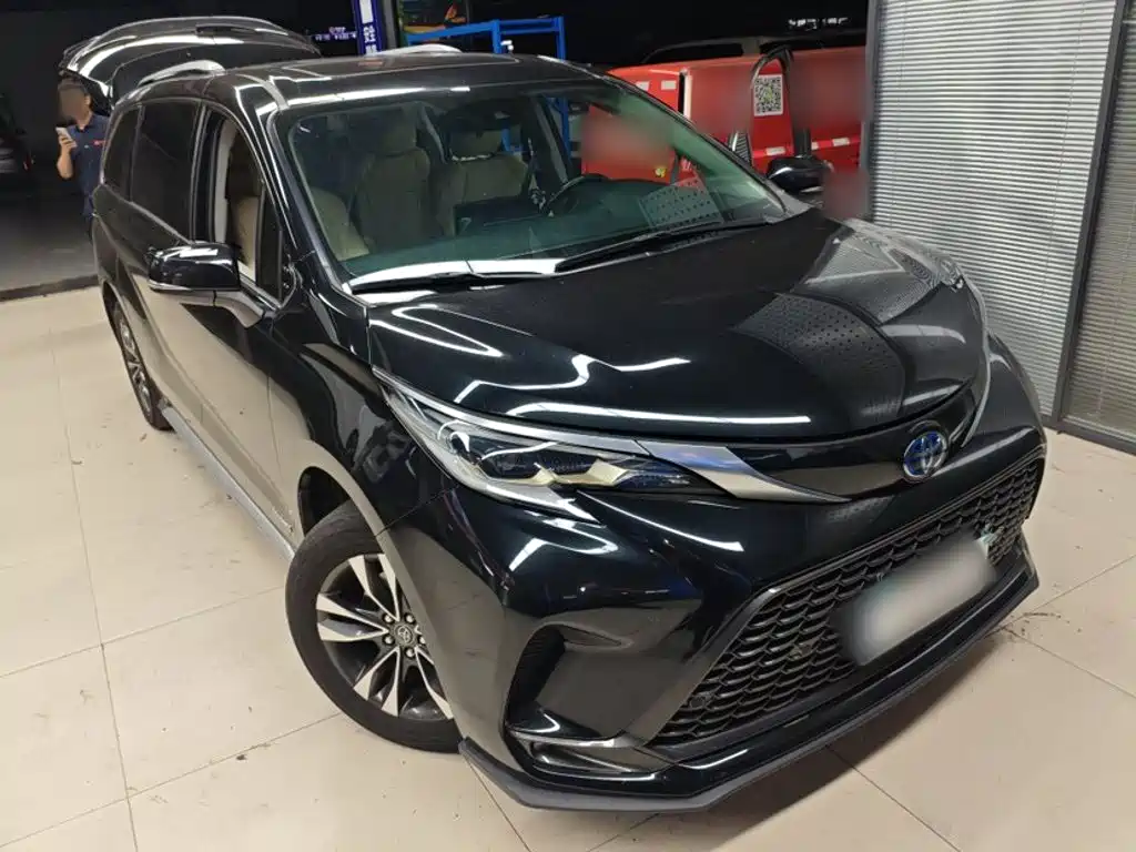 Toyota Granvia — миниатюра 17