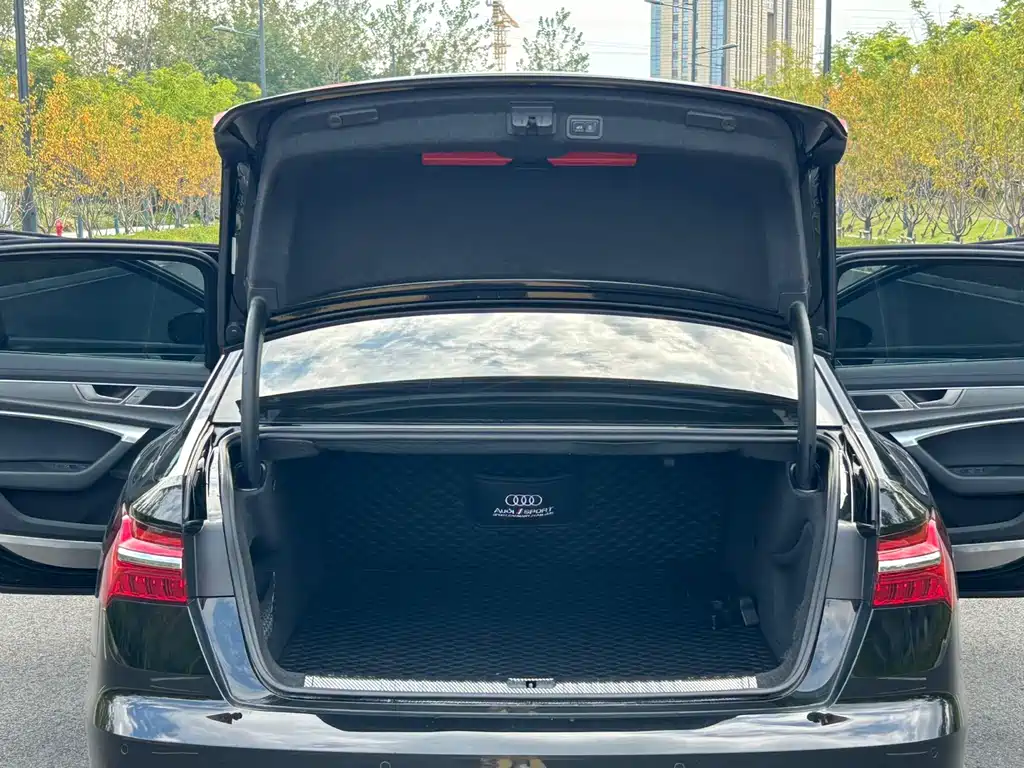 Audi A6L — миниатюра 18
