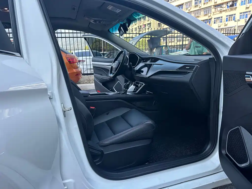 Geely Binrui — миниатюра 7