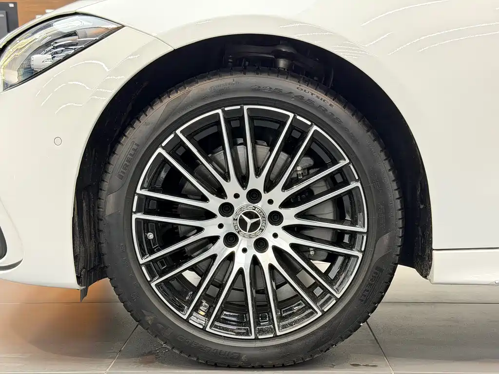 Mercedes-Benz C-Class — миниатюра 18