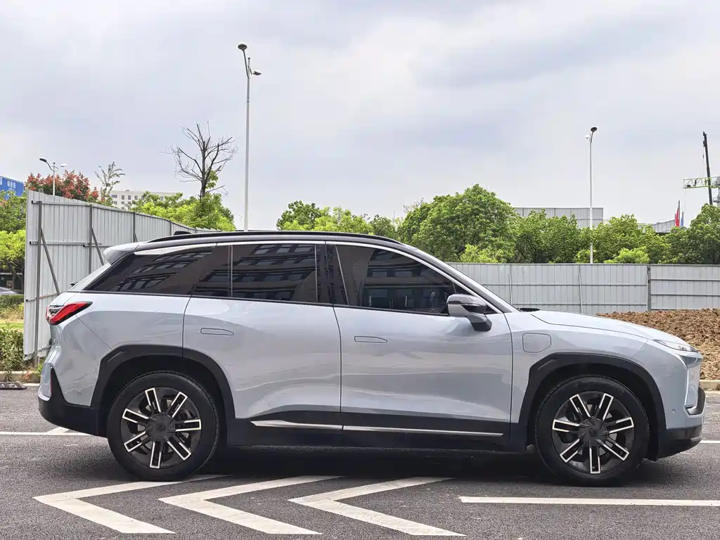 NIO ES6 — миниатюра 9