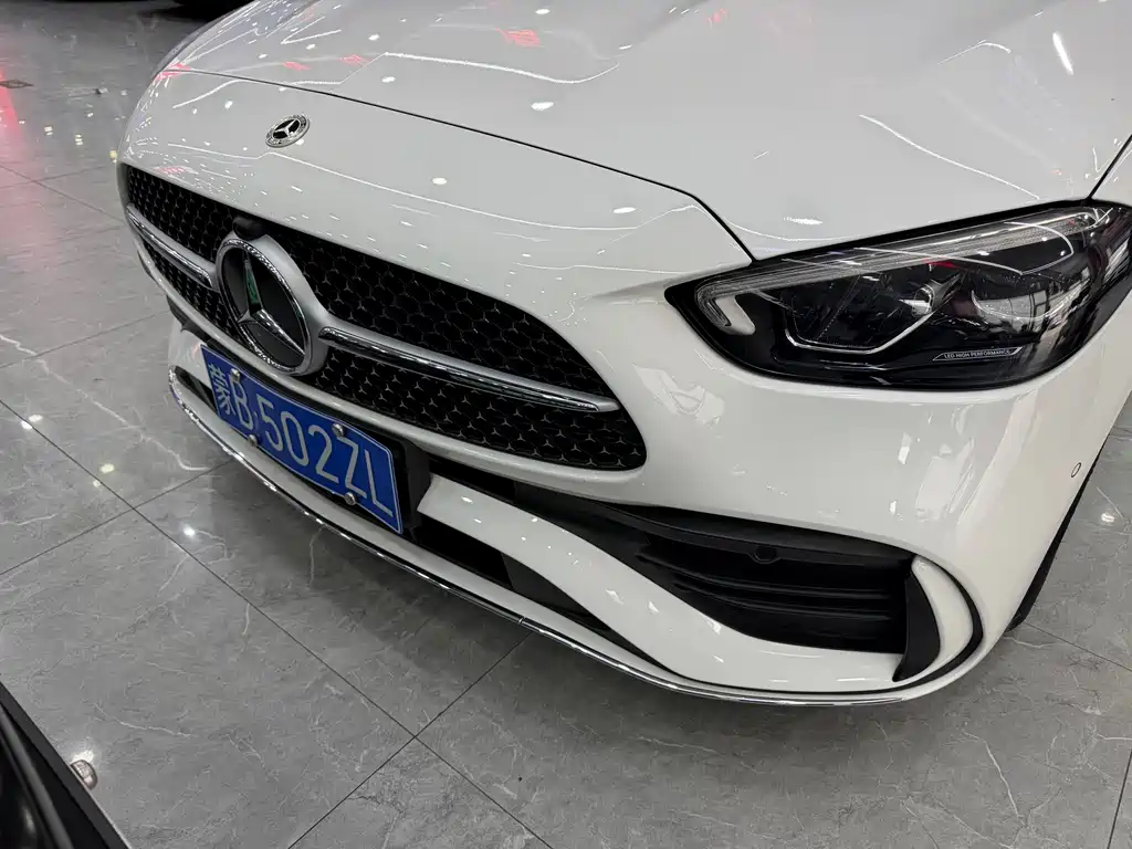 Mercedes-Benz C-Class — миниатюра 8