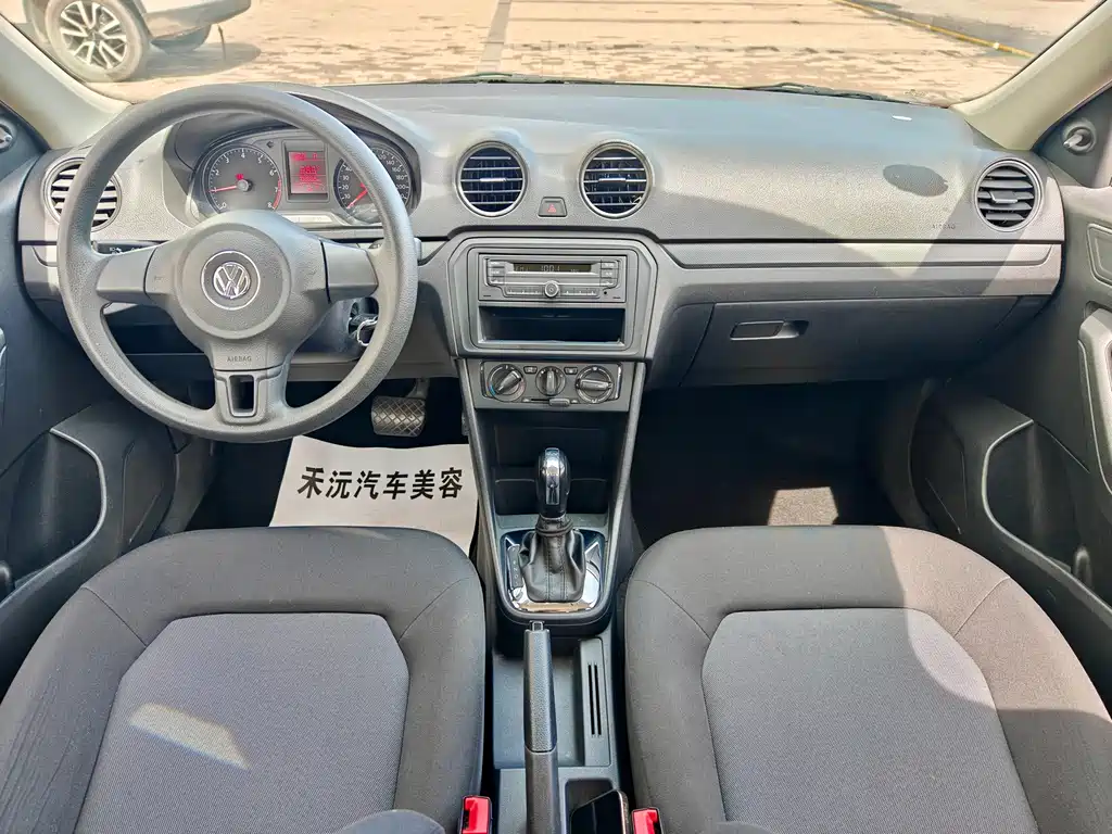 Volkswagen Jetta — миниатюра 13