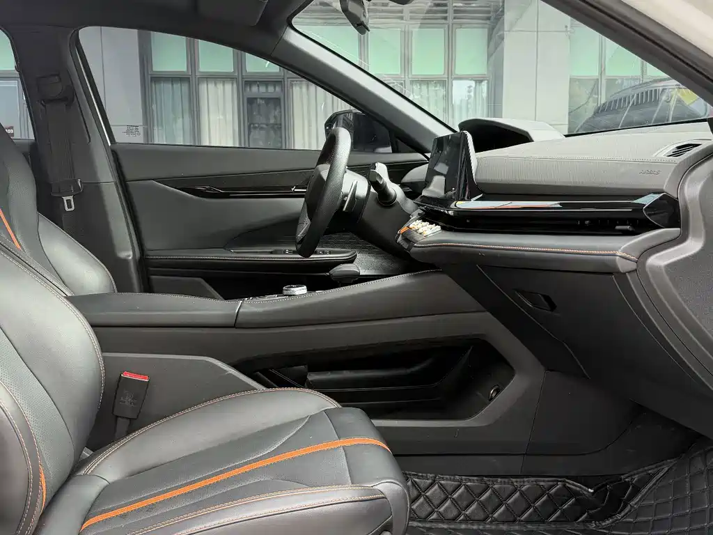 Changan UNI-V — миниатюра 10