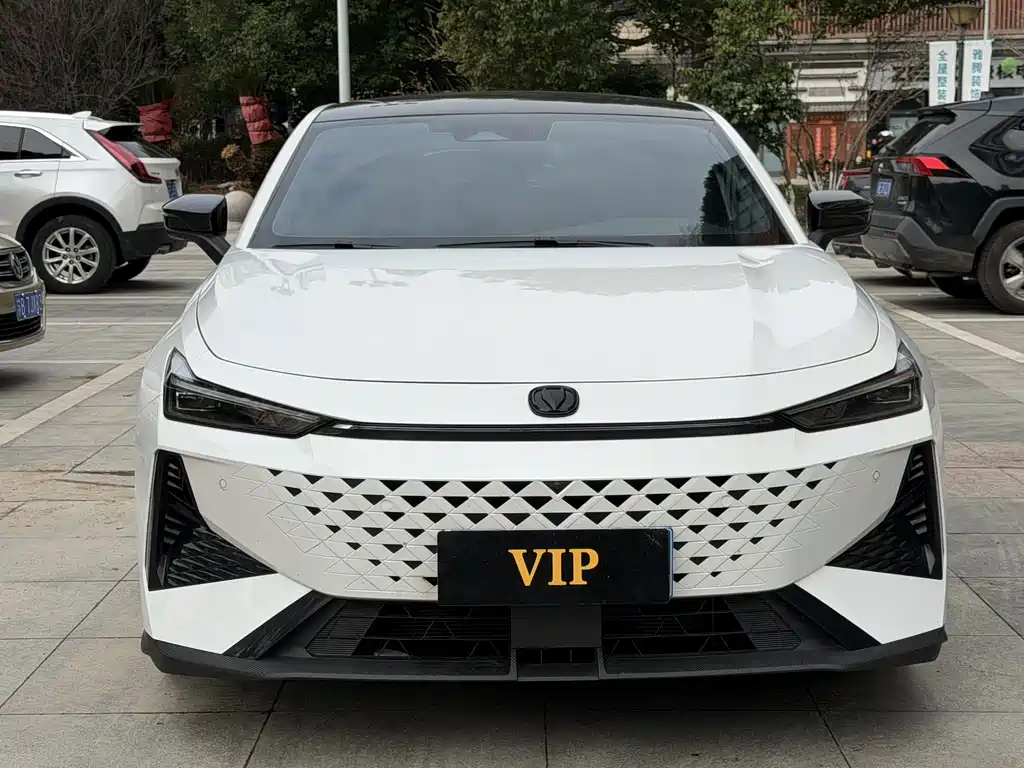 Changan UNI-V — миниатюра 7