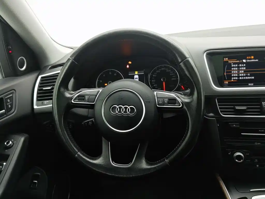 Audi Q5 — миниатюра 11