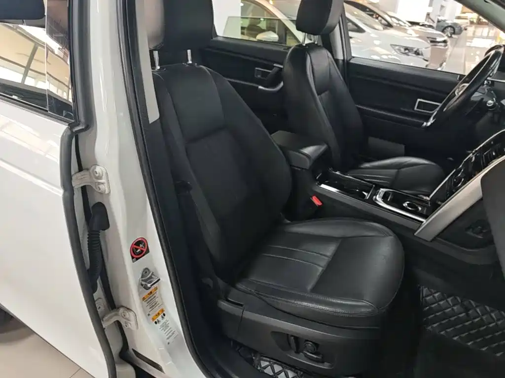 Land Rover Discovery Sport — миниатюра 25