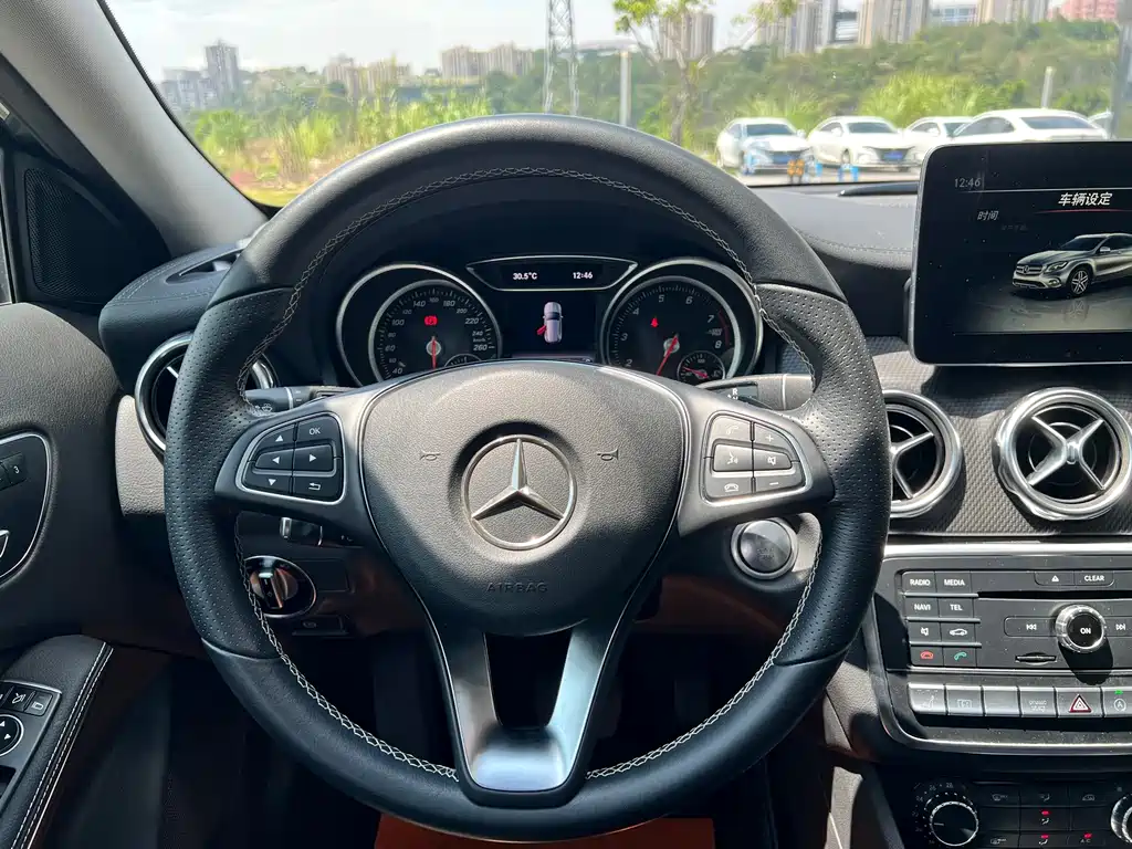 Mercedes-Benz GLA — миниатюра 21