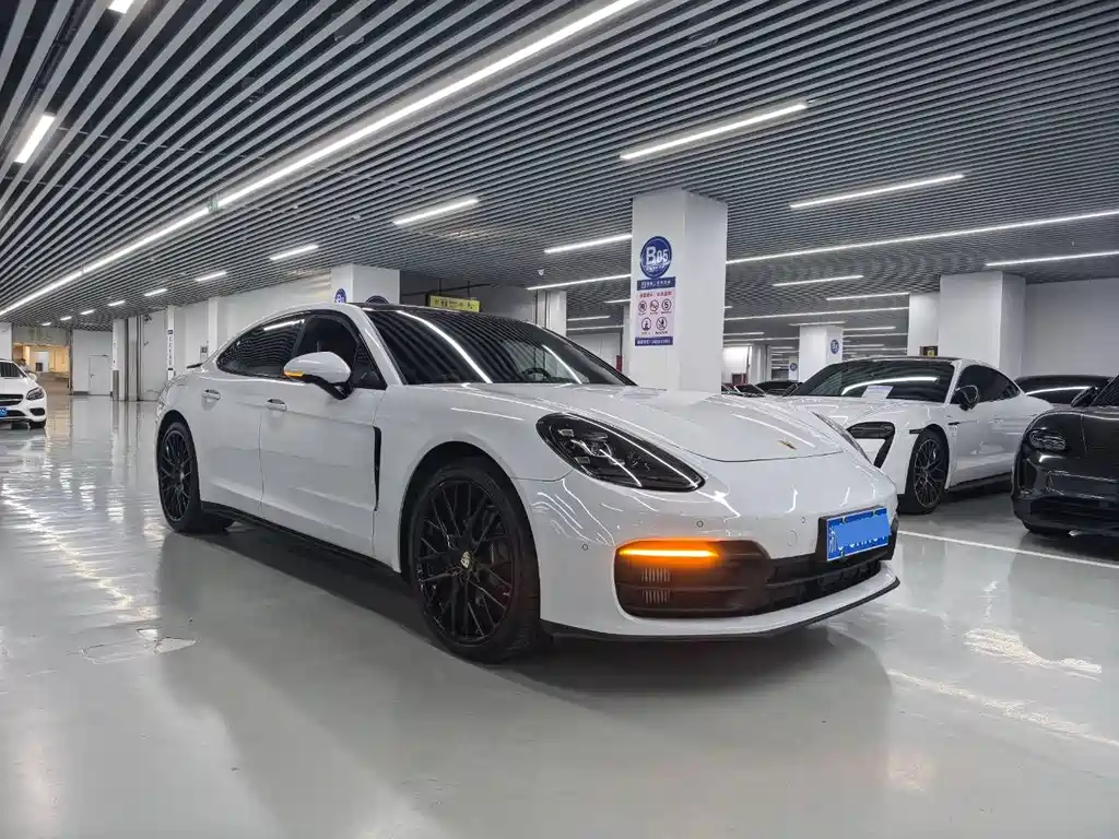 Porsche Panamera — миниатюра 3