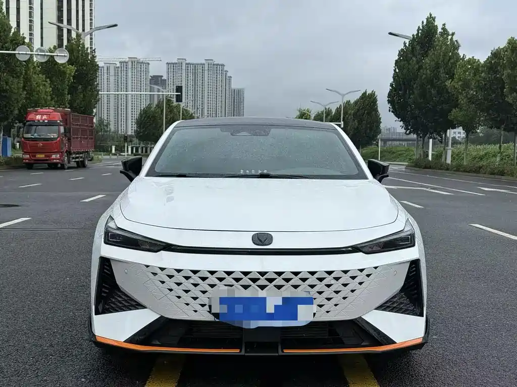 Changan UNI-V — миниатюра 2