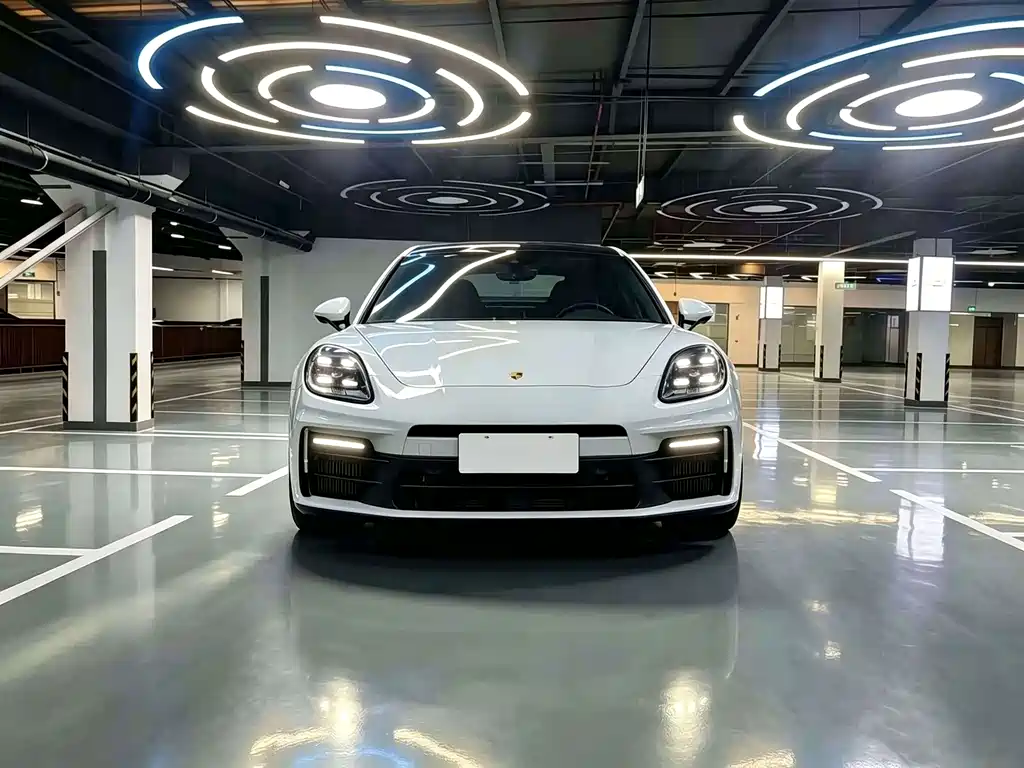 Porsche Panamera — миниатюра 2