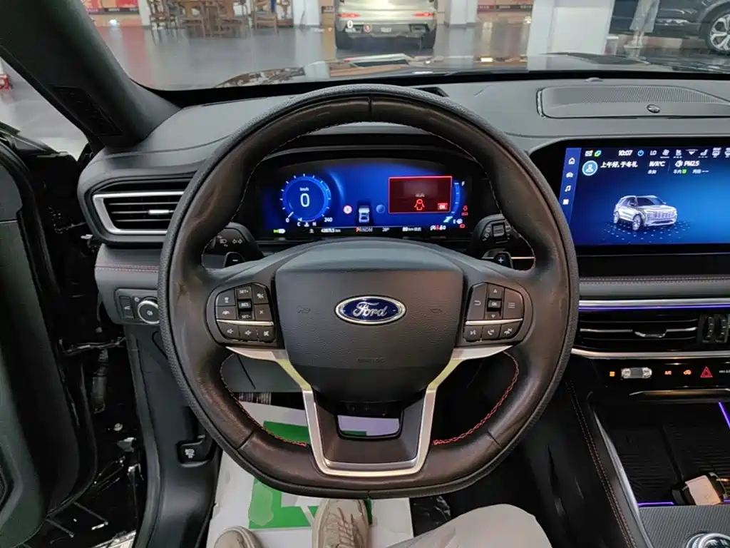 Ford Explorer — миниатюра 11