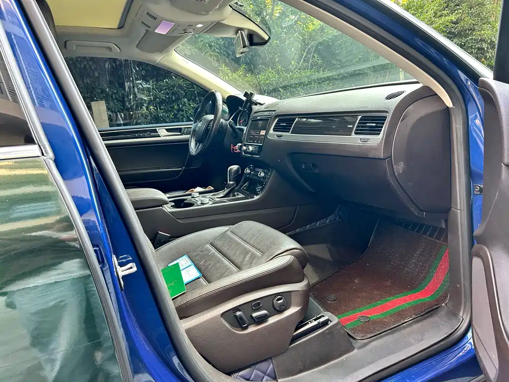 Volkswagen Touareg — миниатюра 7