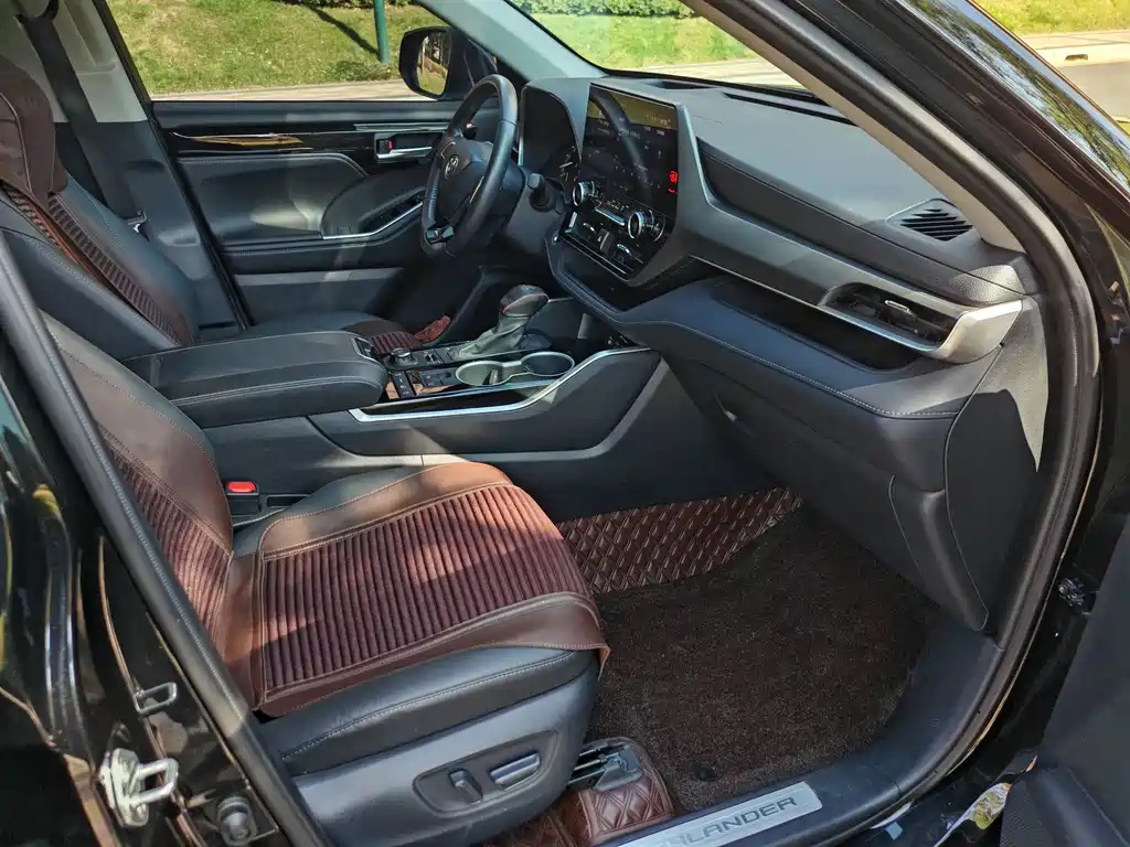 Toyota Highlander — миниатюра 10