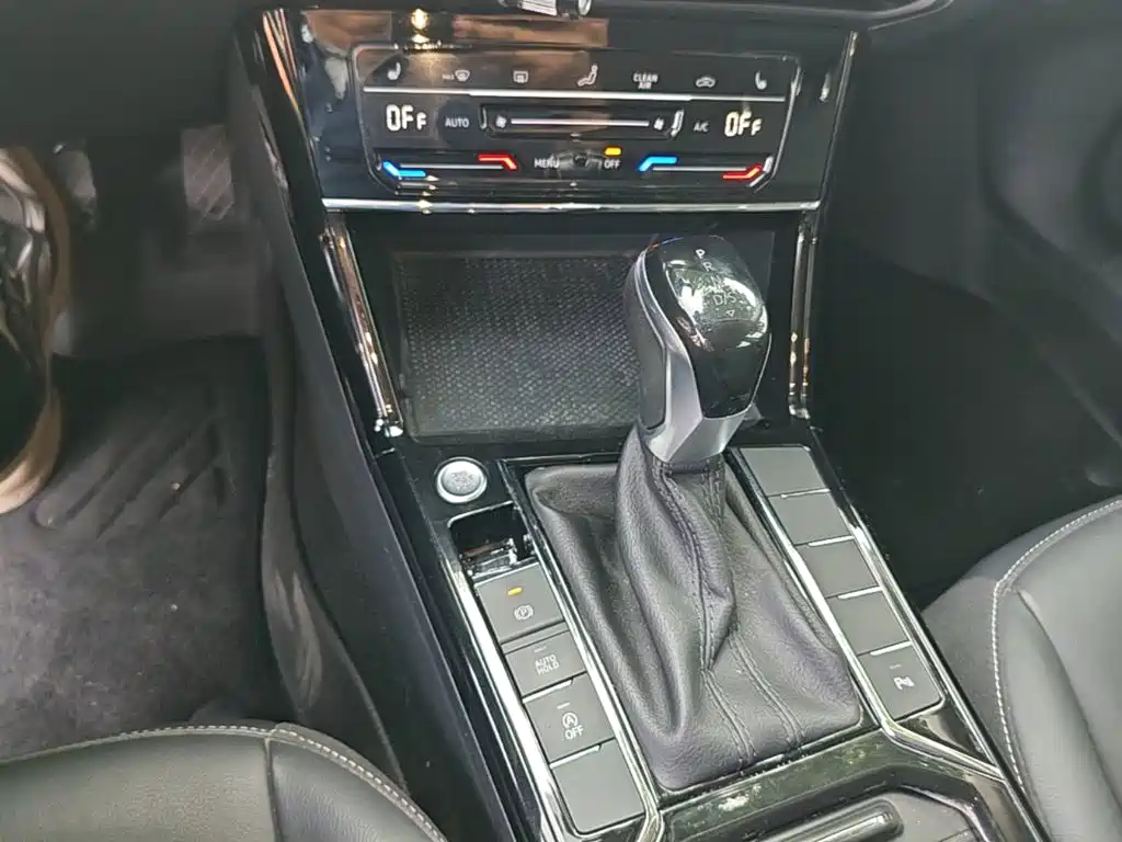 Volkswagen Passat — миниатюра 14