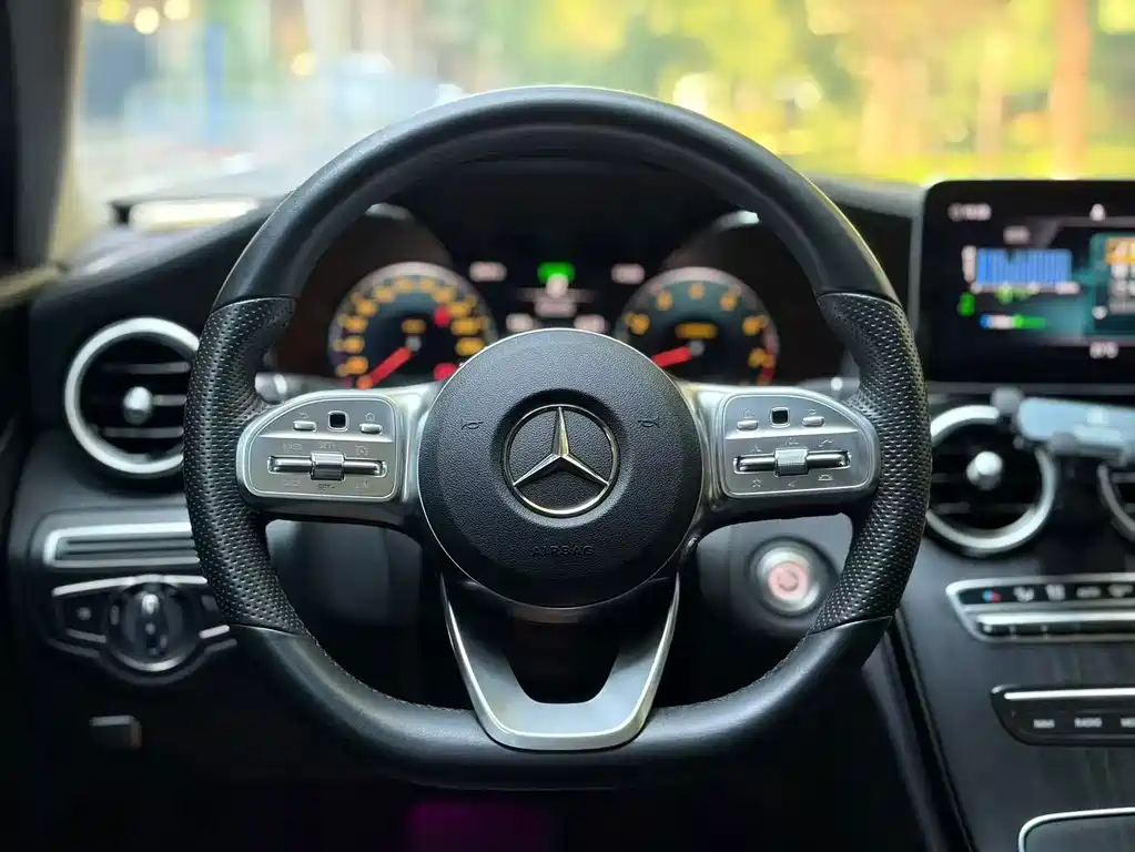 Mercedes-Benz C-Class — миниатюра 7