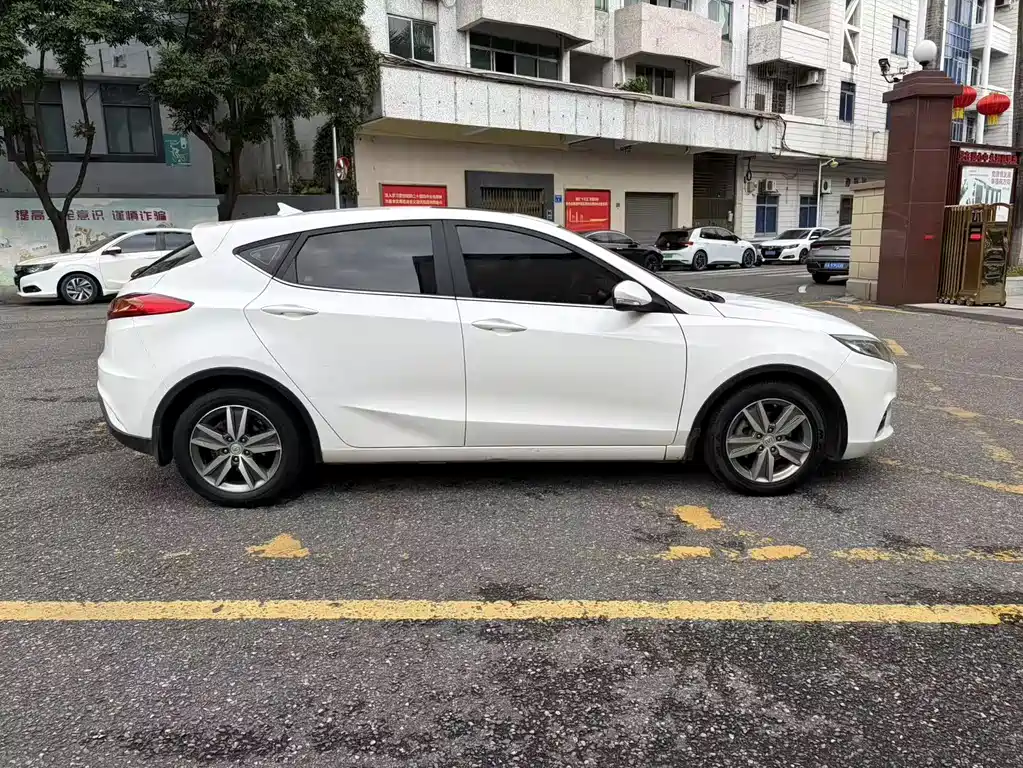 Changan Eado XT — миниатюра 4