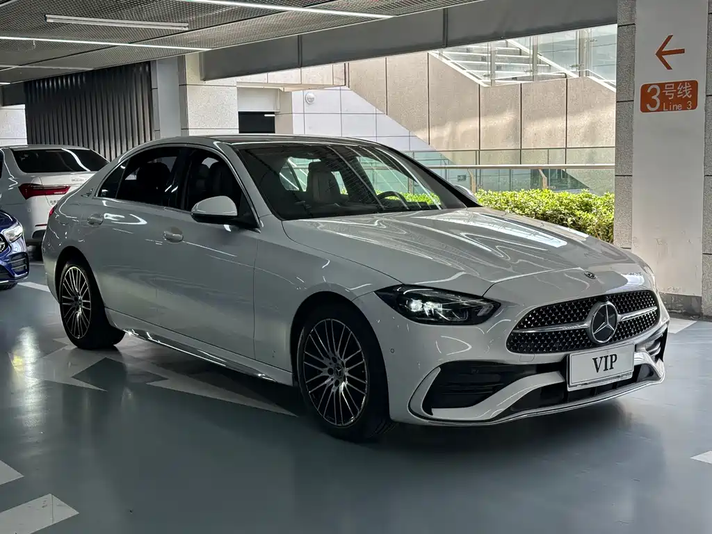 Mercedes-Benz C-Class — миниатюра 3