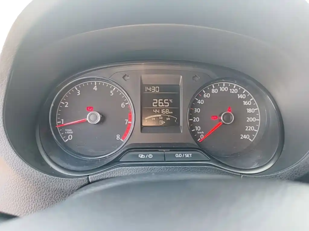 Volkswagen Polo — миниатюра 12