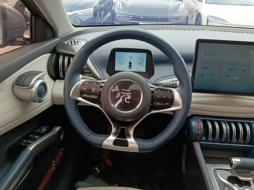 BYD Yuan Plus — миниатюра 11
