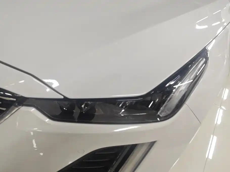Cadillac CT5 — миниатюра 5