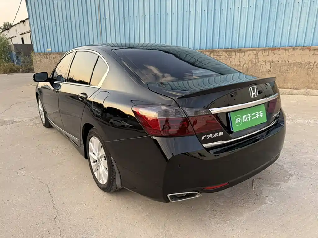 Honda Accord — миниатюра 4
