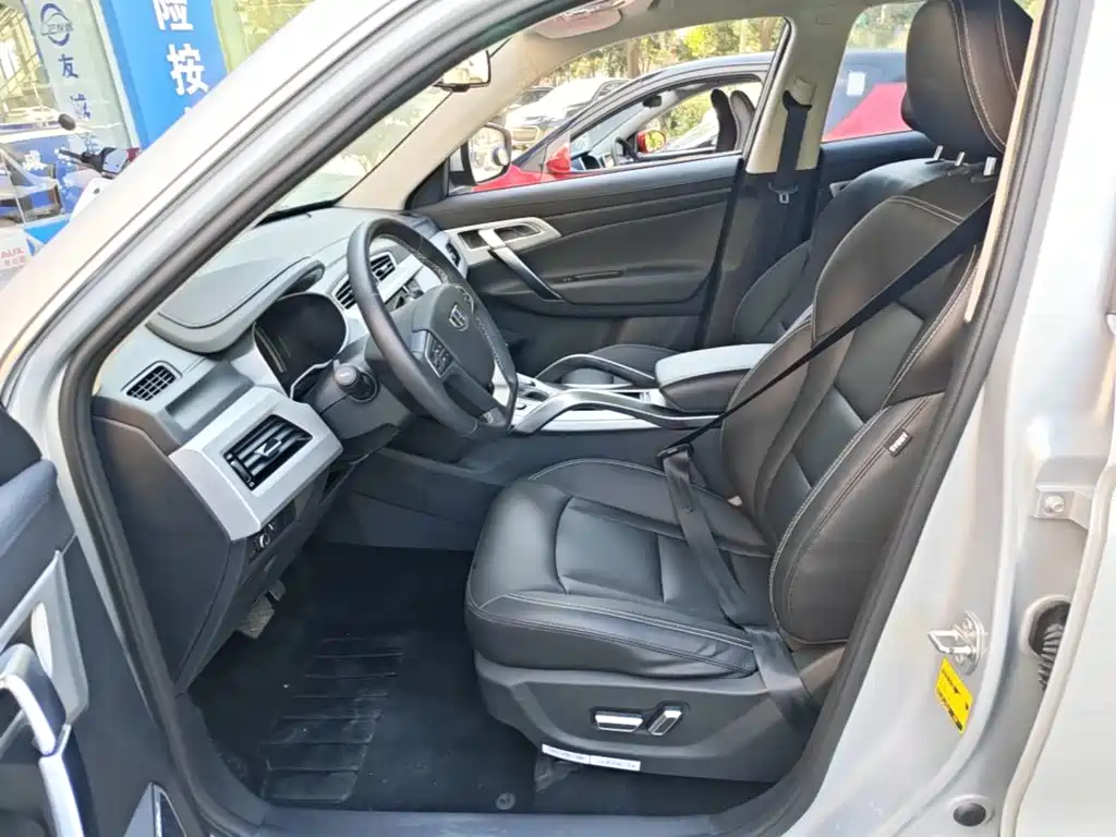 Geely Boyue — миниатюра 15