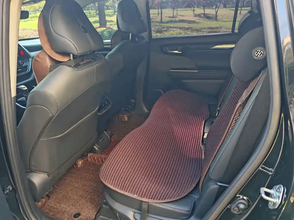 Toyota Highlander — миниатюра 8
