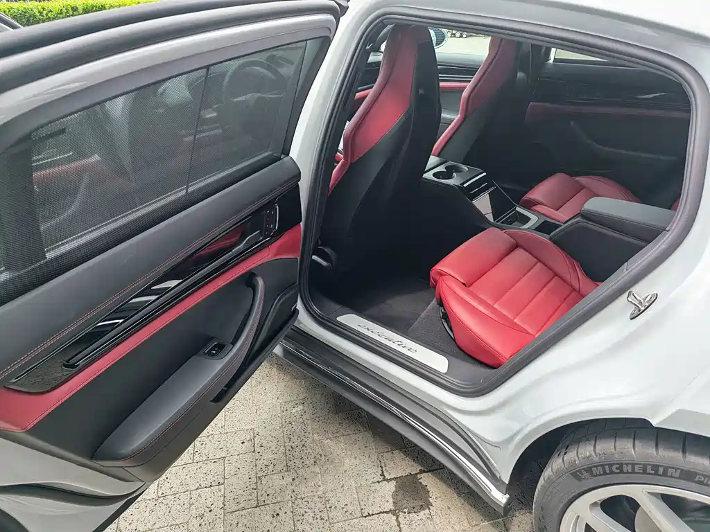Porsche Panamera — миниатюра 21