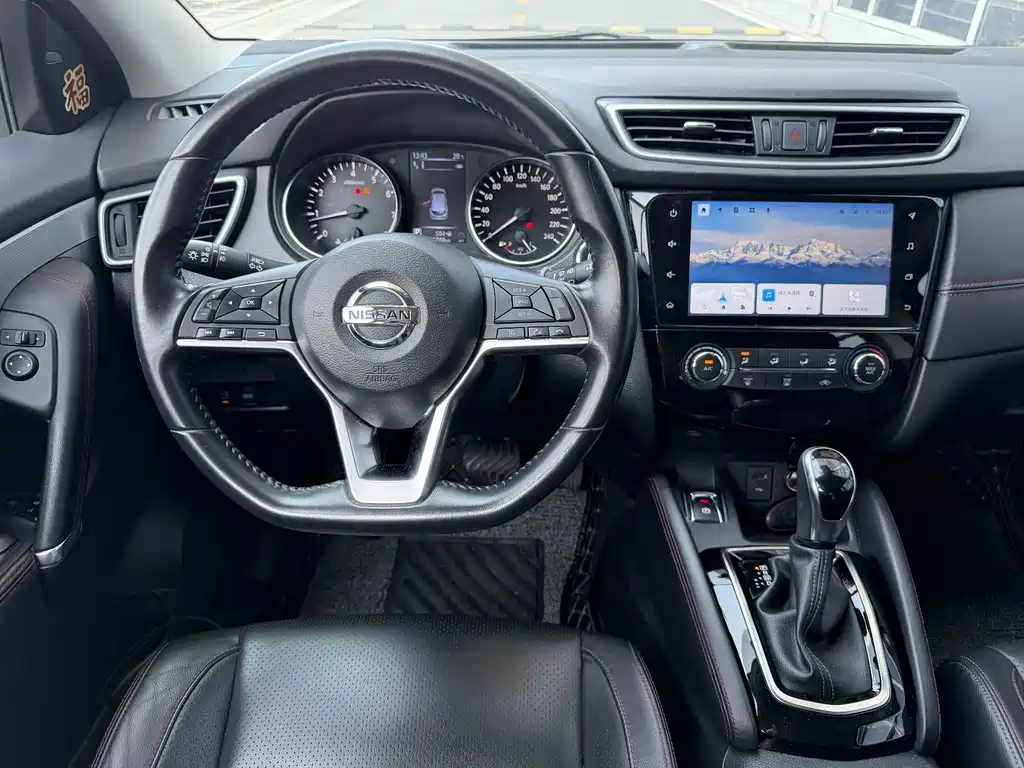 Nissan Qashqai — миниатюра 9