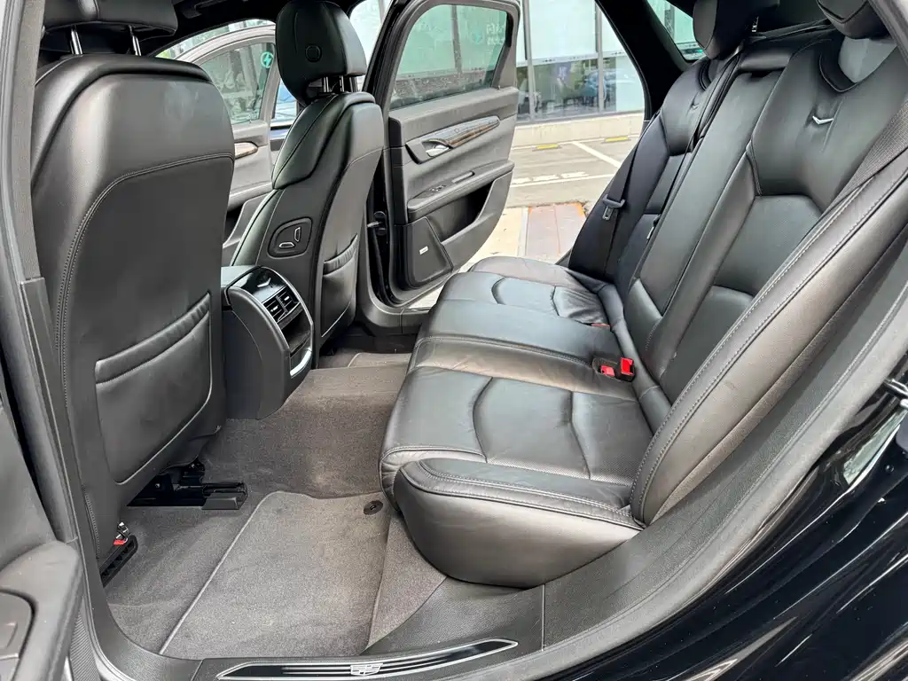 Cadillac CT6 — миниатюра 12