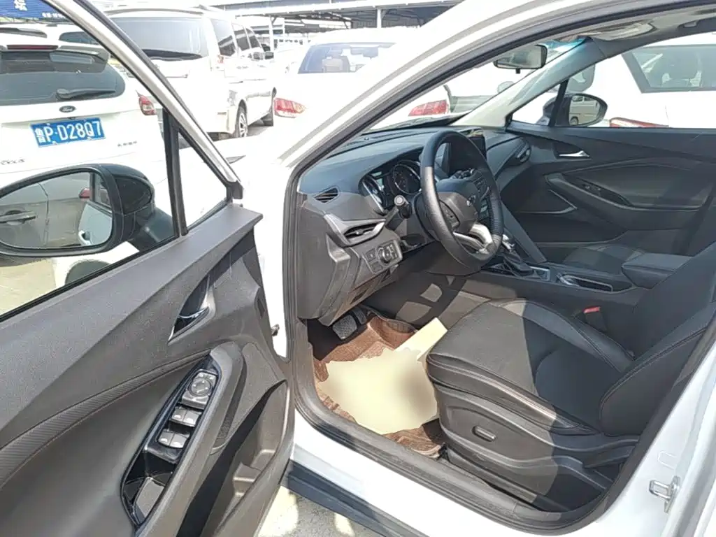 Chevrolet Volando — миниатюра 16
