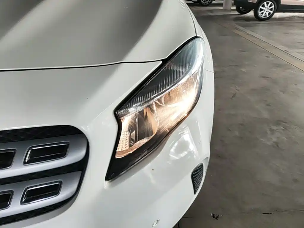 Mercedes-Benz GLA — миниатюра 24
