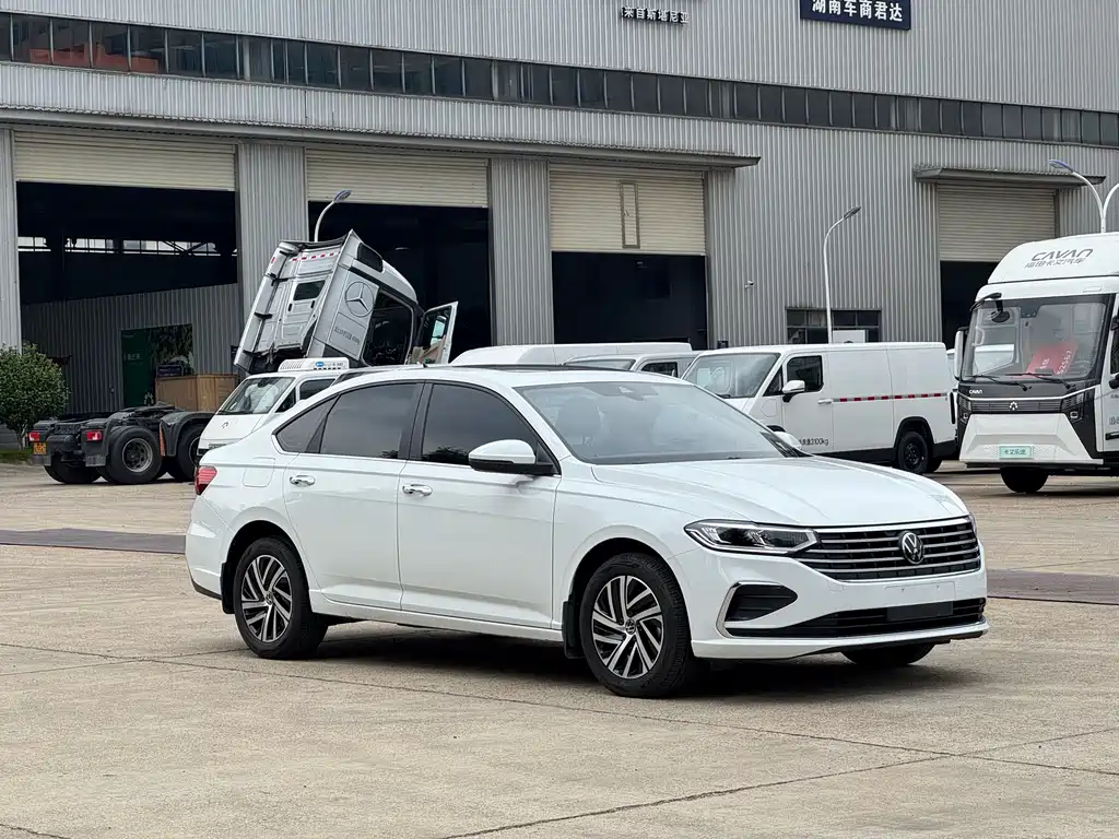 Volkswagen Lavida — миниатюра 3