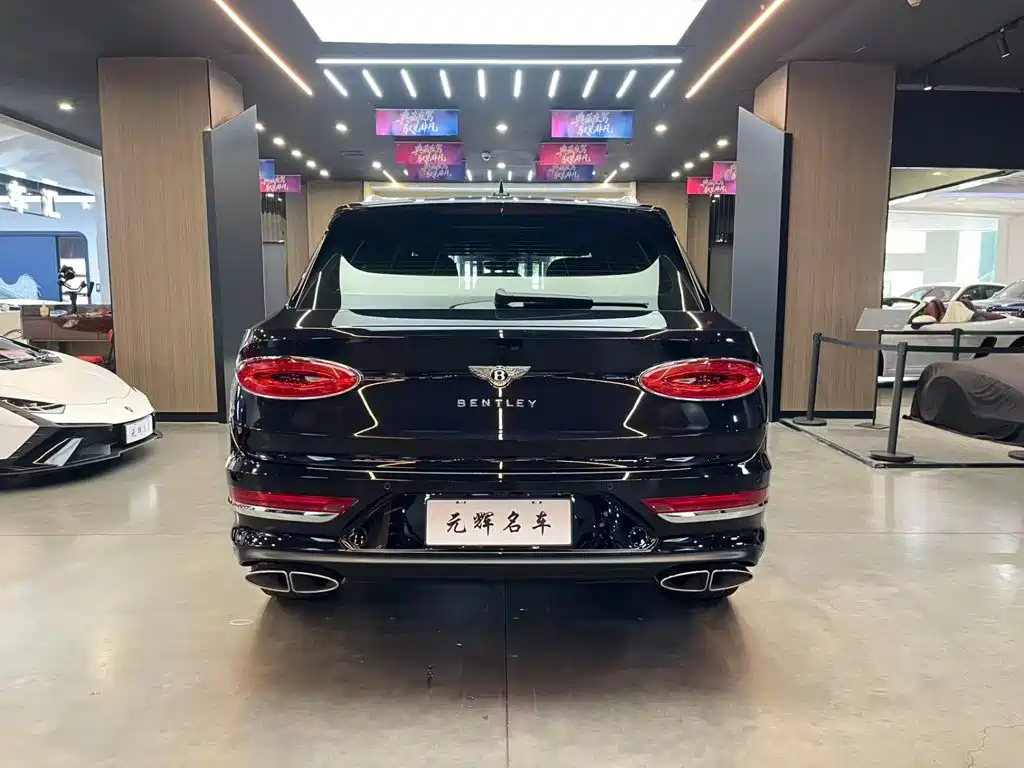 Bentley Bentayga — миниатюра 18