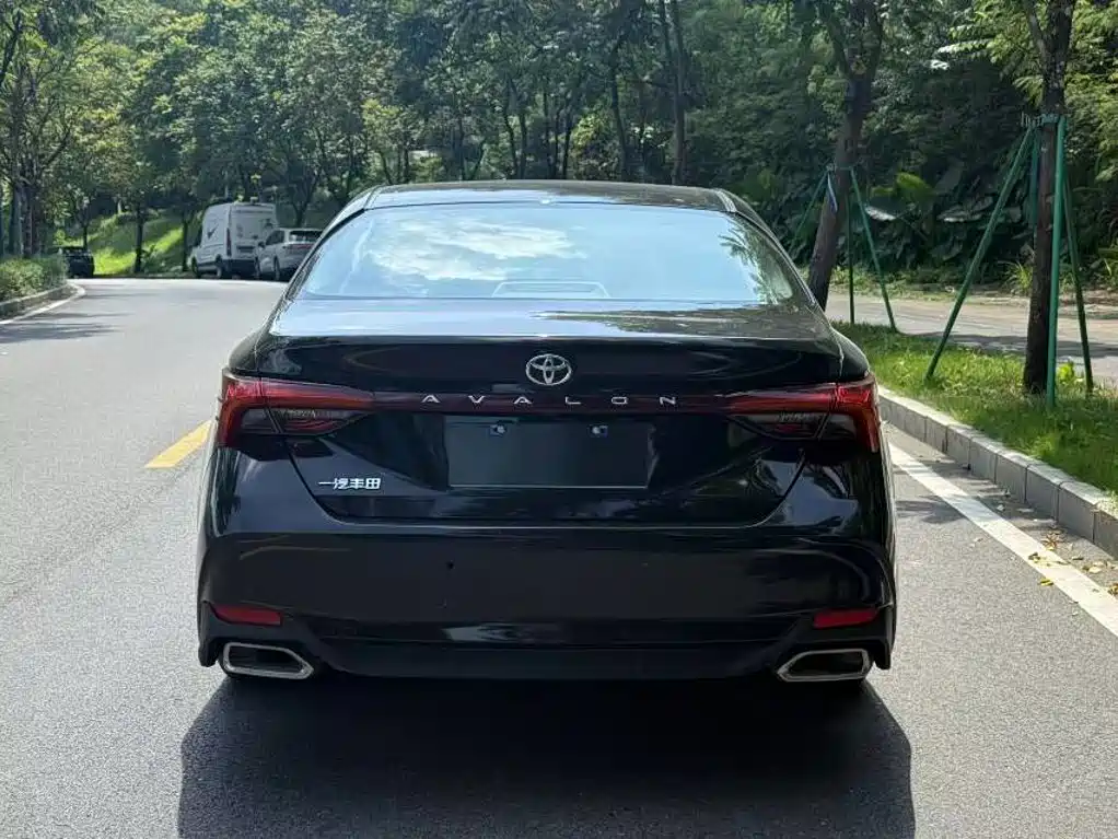 Toyota Avalon — миниатюра 5