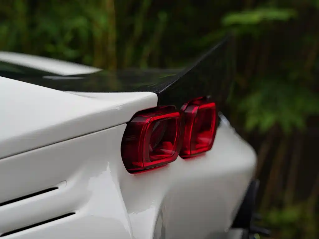 Ferrari SF90 — миниатюра 8