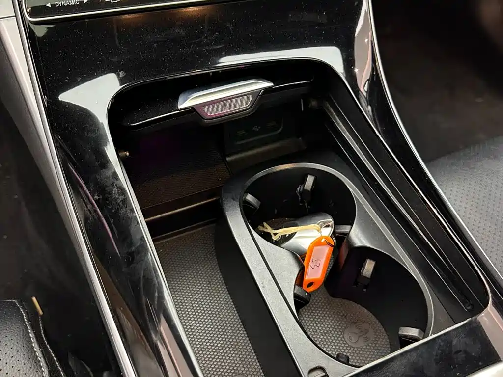 Mercedes-Benz C-Class — миниатюра 16