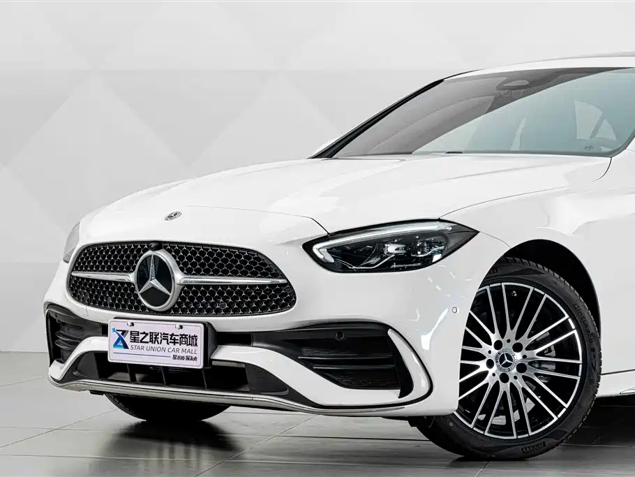 Mercedes-Benz C-Class — миниатюра 3