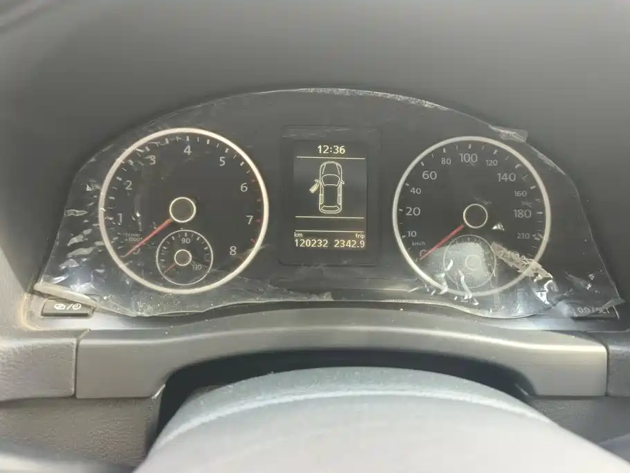 Volkswagen Tiguan — миниатюра 14
