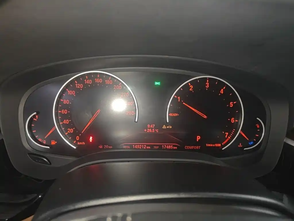 BMW 5 Series — миниатюра 12