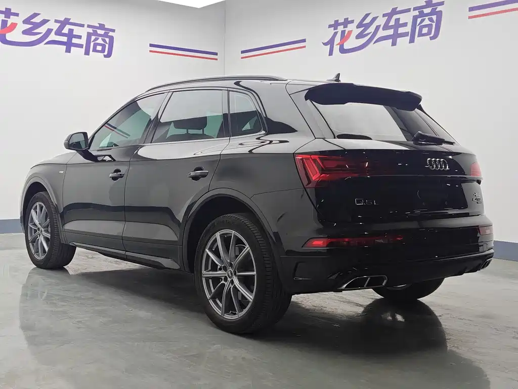 Audi Q5L — миниатюра 23